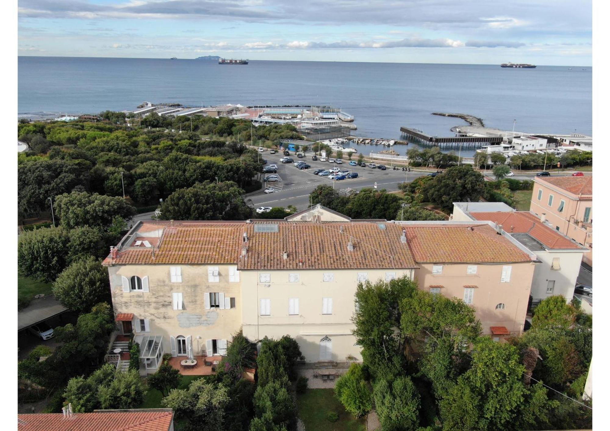 Villa Anselmi - Arteindiretta Livorno Exteriör bild